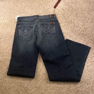 NWT 7 For All Mankind A-Pocket Relaxed Fit Jeans. Size 31 (12).